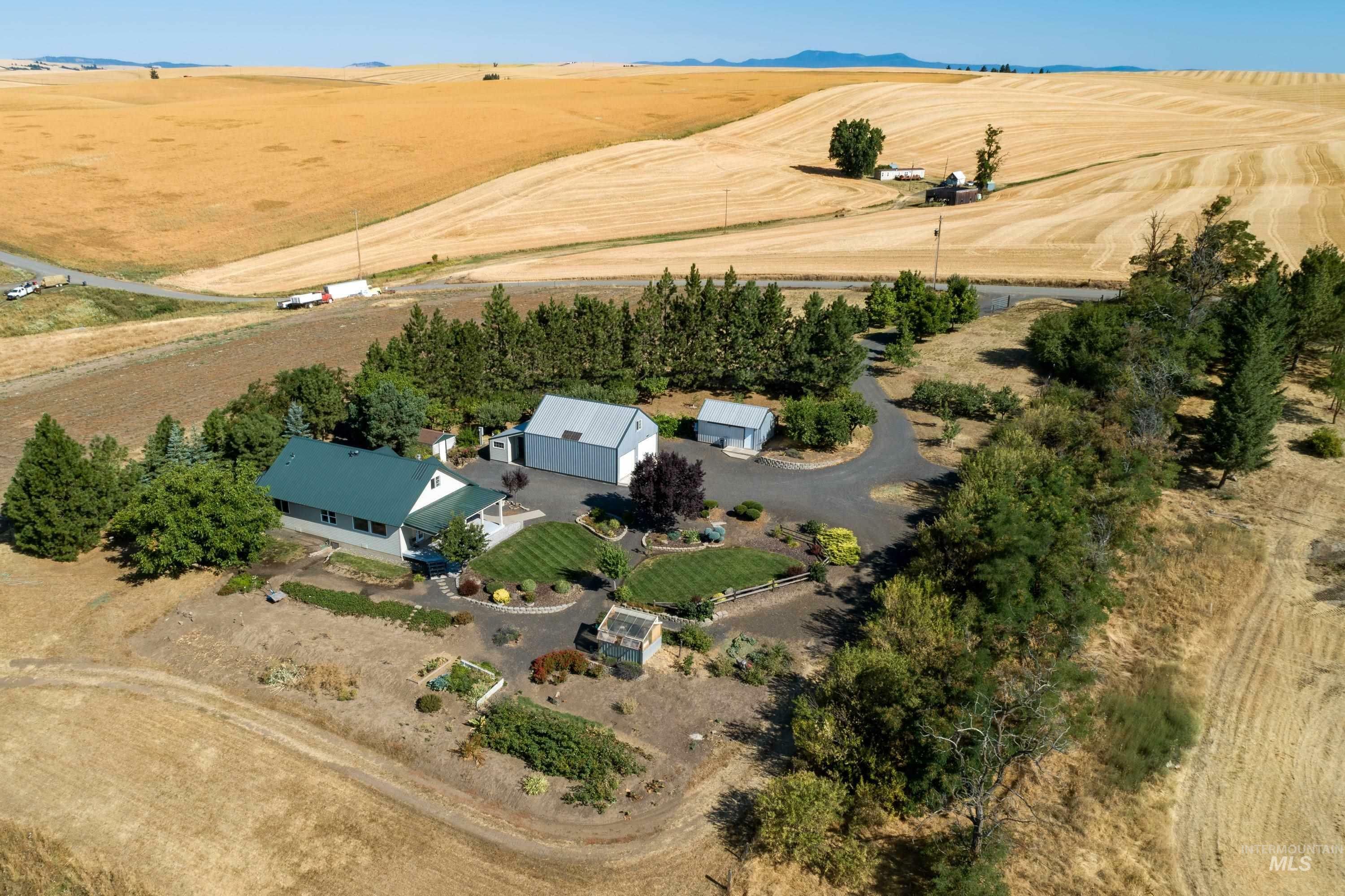 Property Photo: 2037 South Grade Road ID 83535