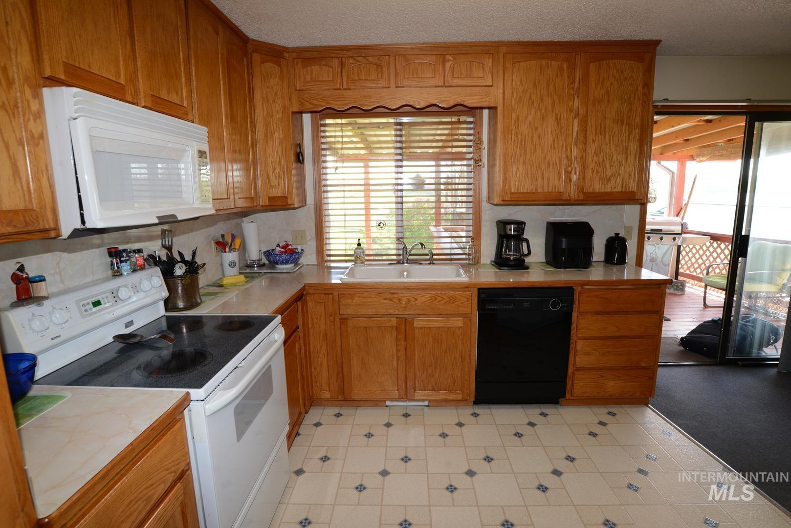 Property Photo:  2032 Ripon Ave  ID 83501 