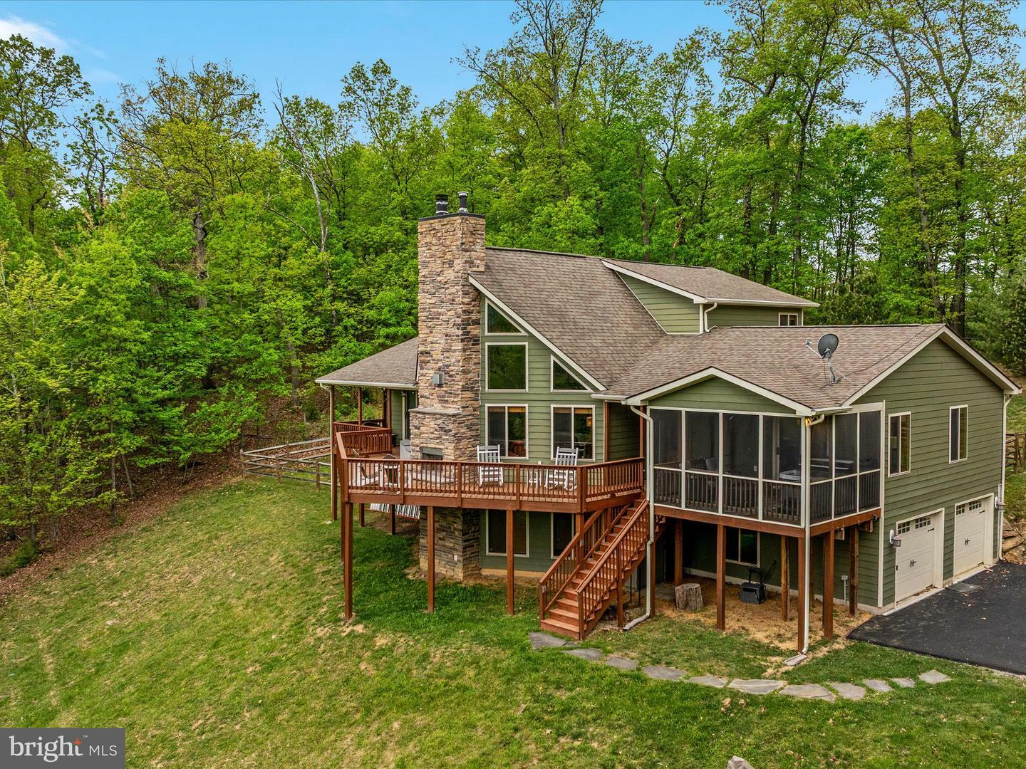 Property Photo: 874 Kildare Drive VA 22630