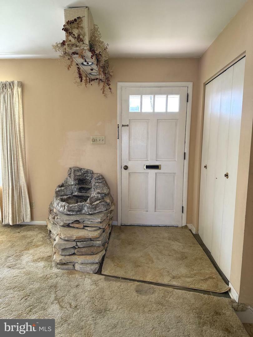 Property Photo: 1611 Whitfield Boulevard PA 19609
