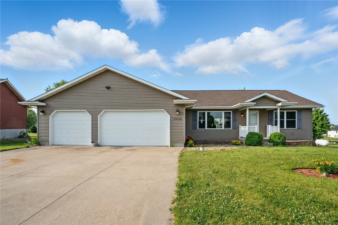 Property Photo: 2450 Taylor Avenue IA 52345