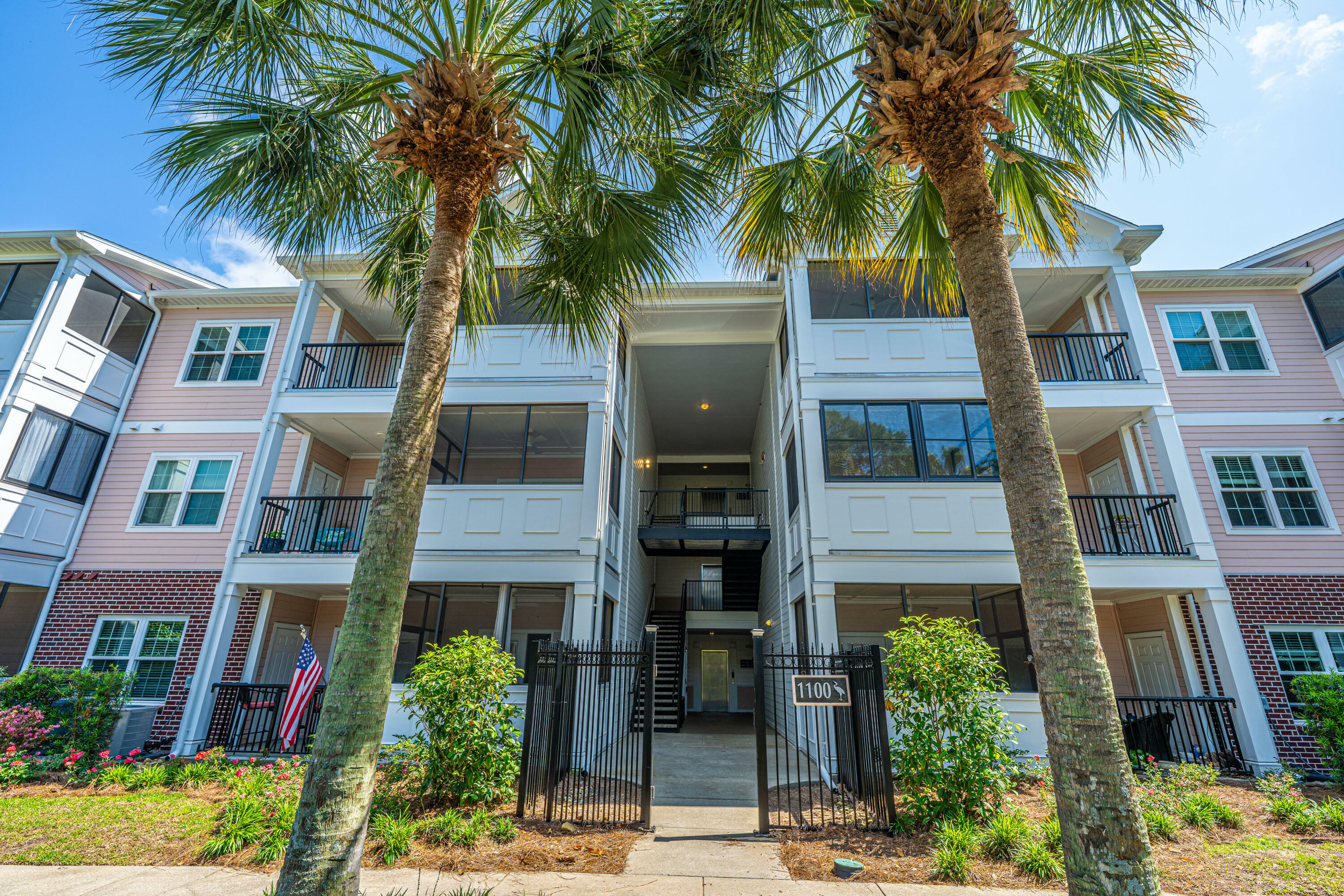 Property Photo: 1025 Riverland Woods Place # 1108 SC 29412