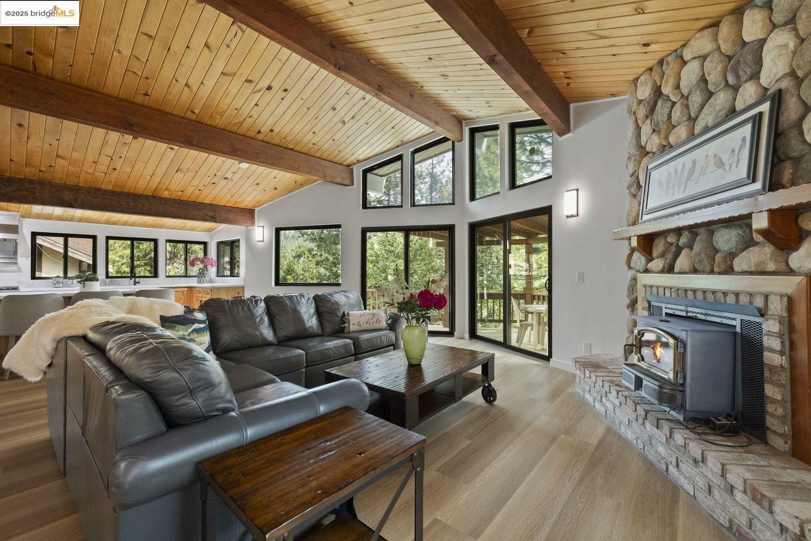 Property Photo: 28413 Georges Dr CA 95375