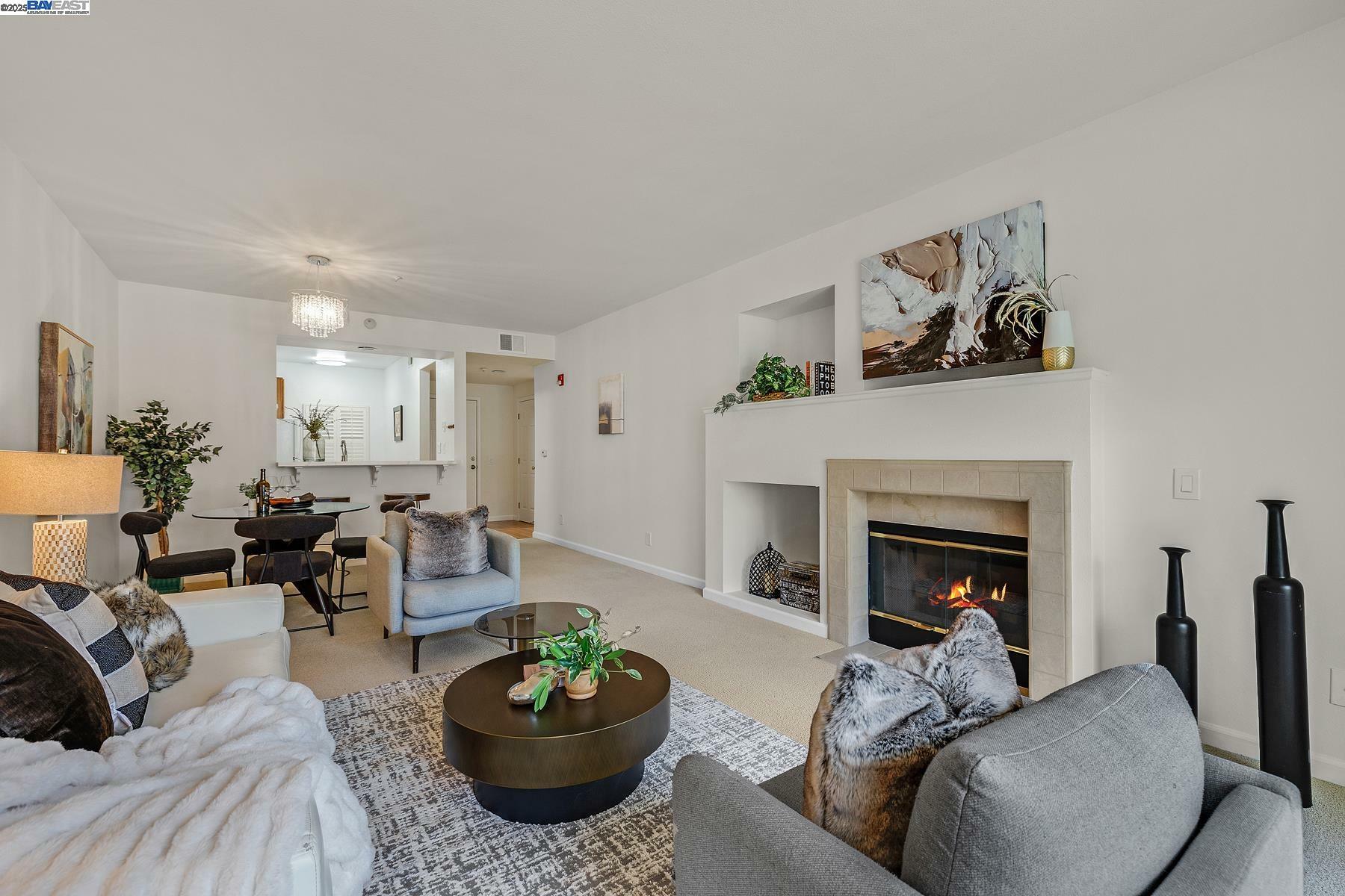 Property Photo: 324 Swallowtail Ct CA 94005