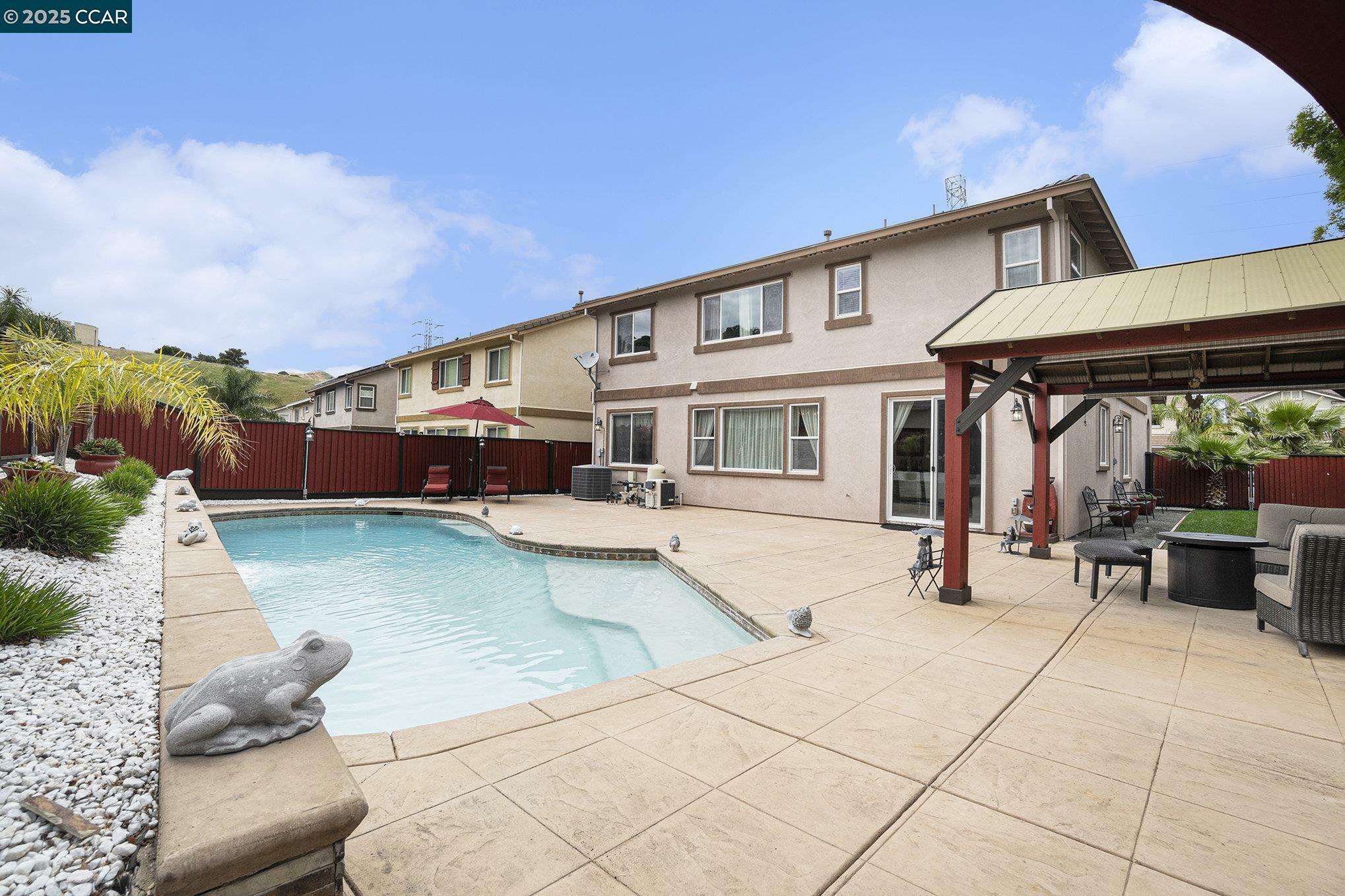 Property Photo: 3948 Finch Dr CA 94509