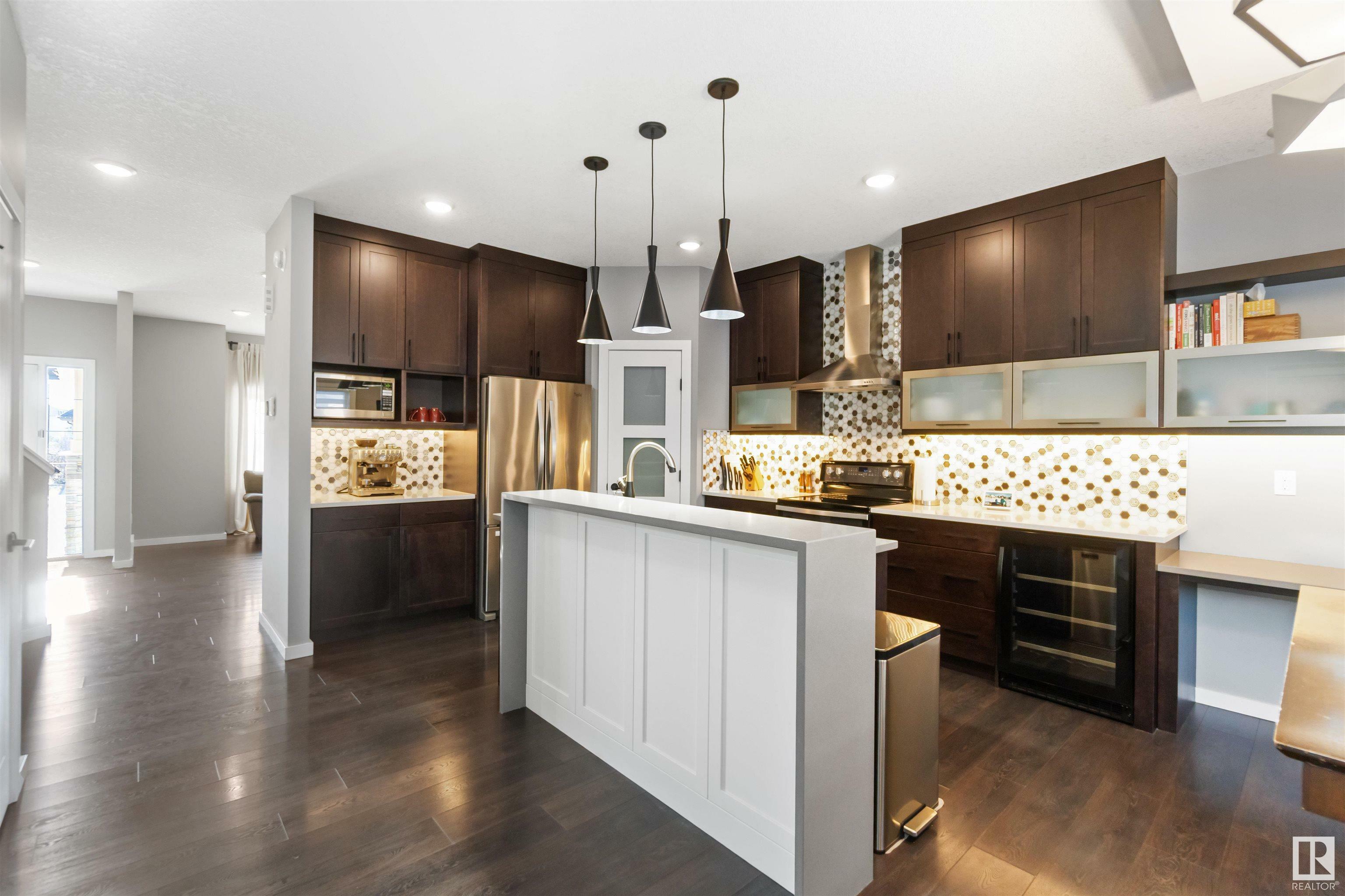 2122 Glenridding Way SW  Edmonton AB T6W 2H4 photo