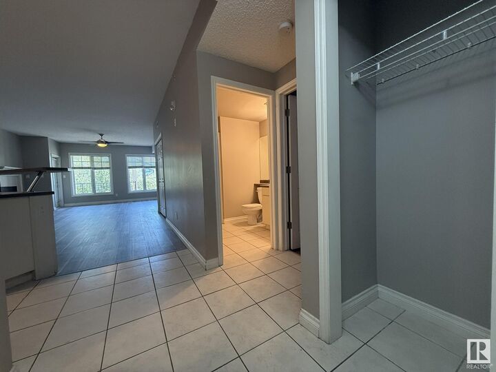 Photo de la propriété: 9803 96A Street NW 304 AB T6A 4A5