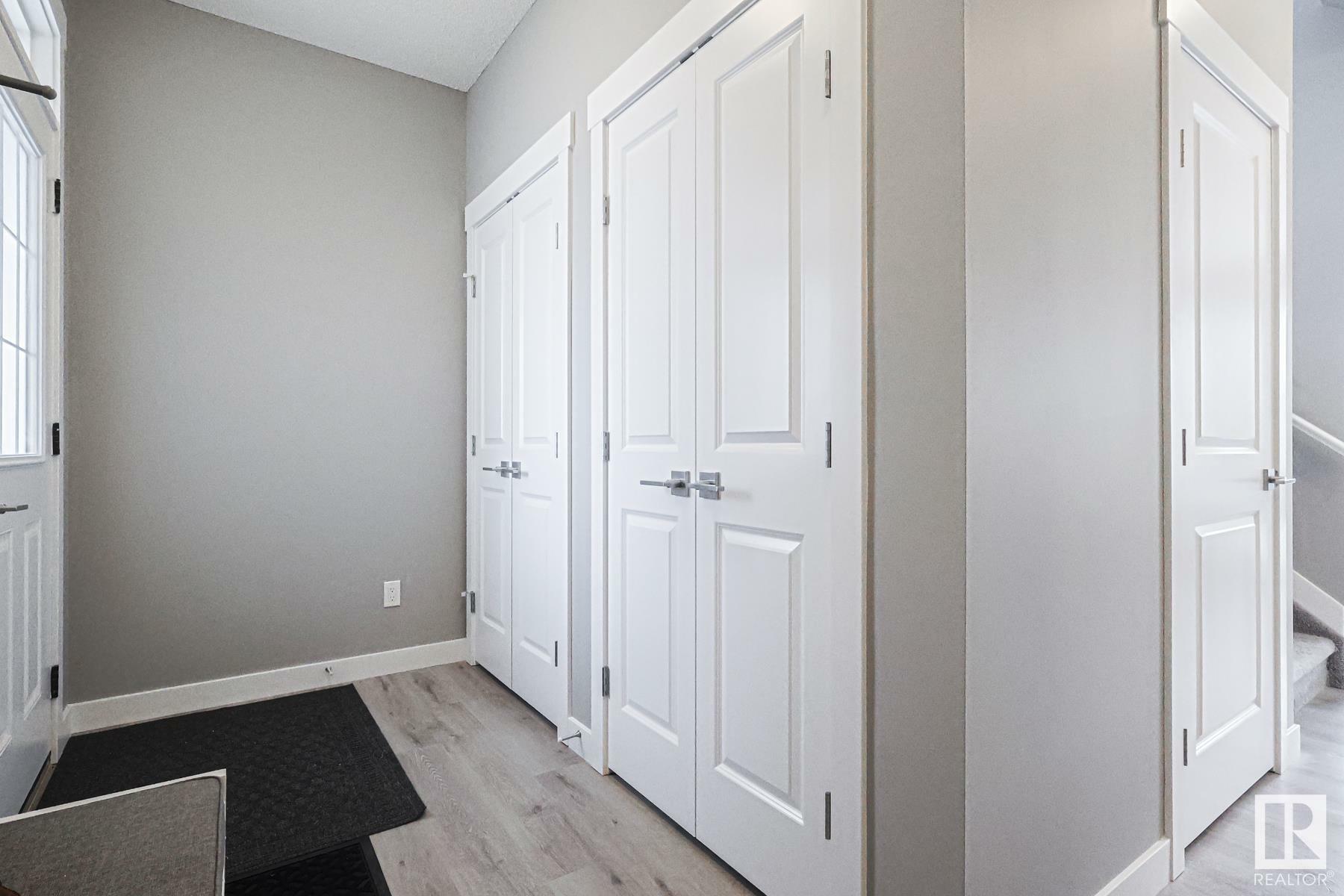 Property Photo:  6113 175A Avenue NW  AB T5Y 3N8 