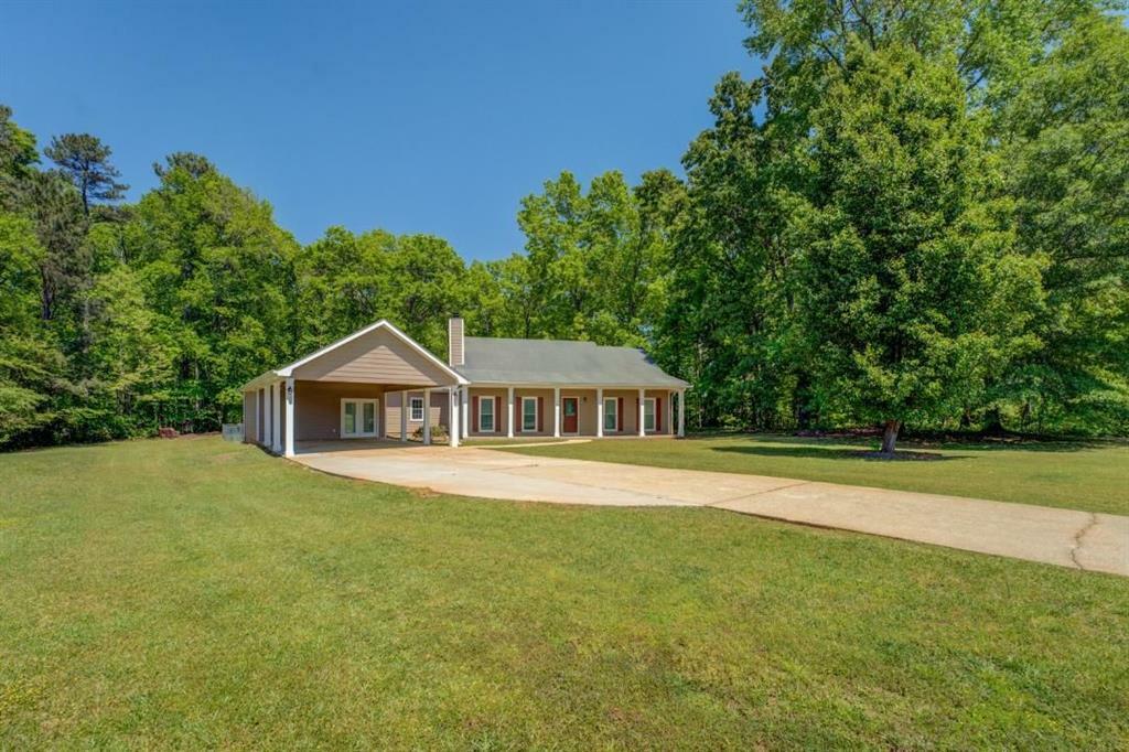 Property Photo: 70 Graystone Drive GA 30014
