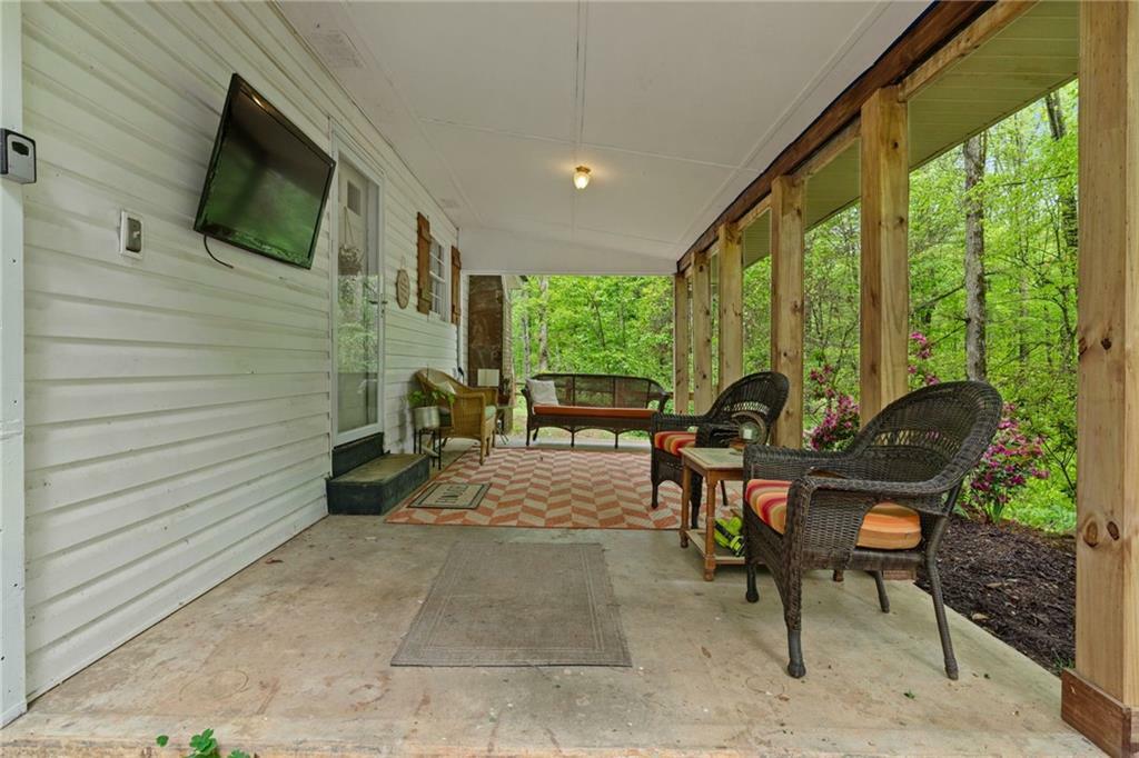 Property Photo: 115 Maple Leaf Drive GA 30533