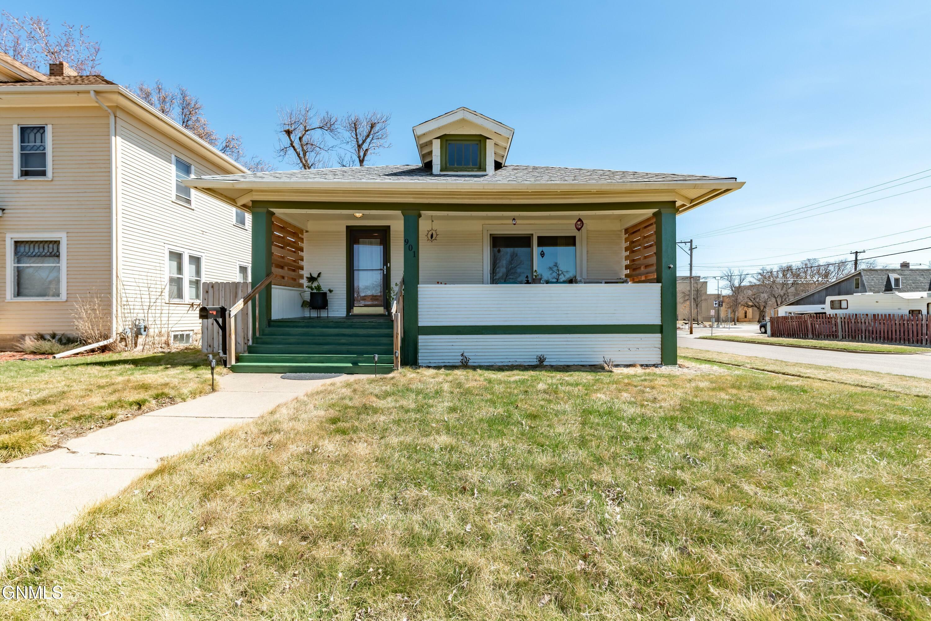 901 6th Street N  Bismarck ND 58501 photo