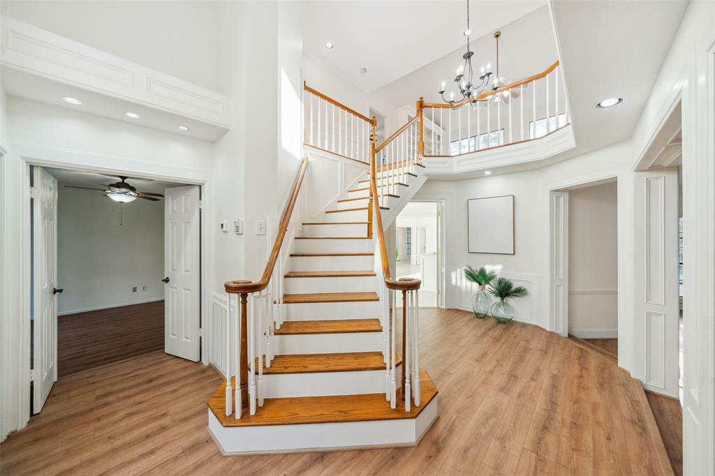 Property Photo: 38 Cascade Springs Place TX 77381