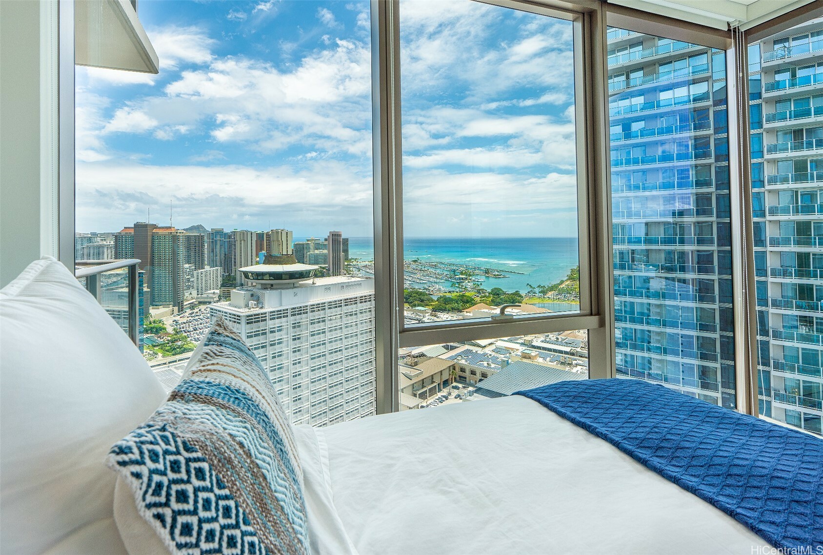 Property Photo: 1388 Kapiolani Boulevard 3501 HI 96814