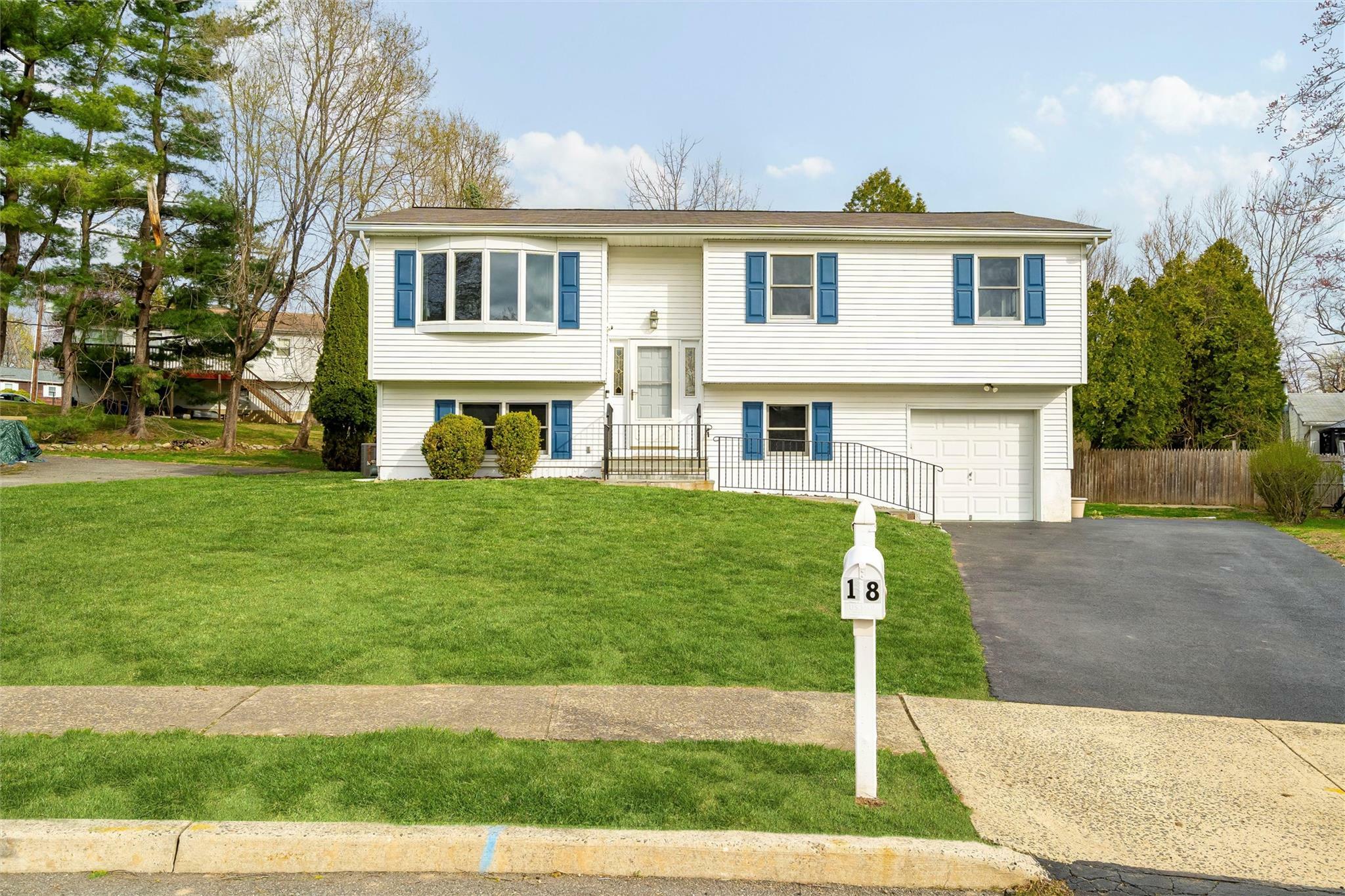18 Eakman Drive  West Haverstraw NY 10923 photo