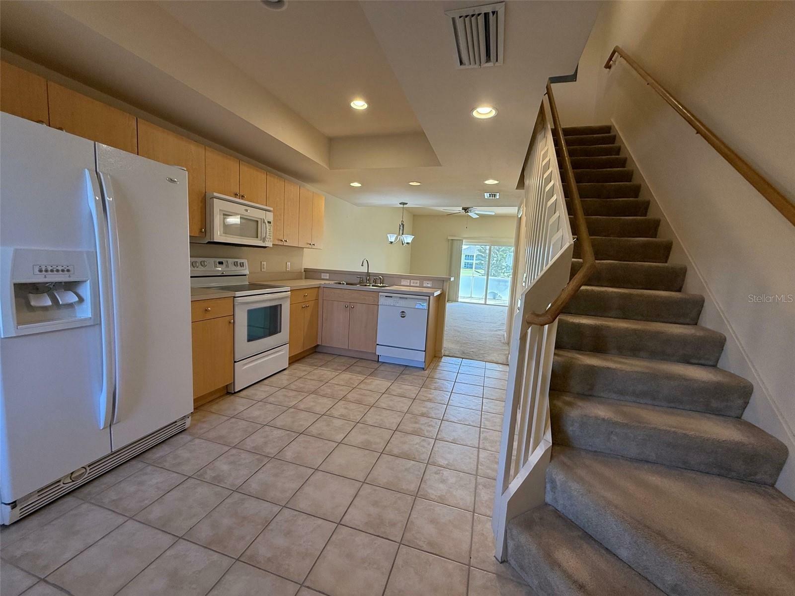 Property Photo: 1246 Rio De Janeiro Avenue 505 FL 33983