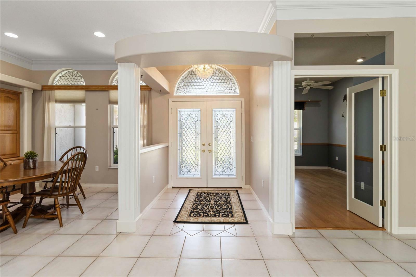 Property Photo:  201 Bayside Court  FL 34275 
