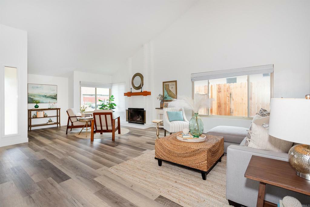 Property Photo:  209 Rodney Avenue  CA 92024 