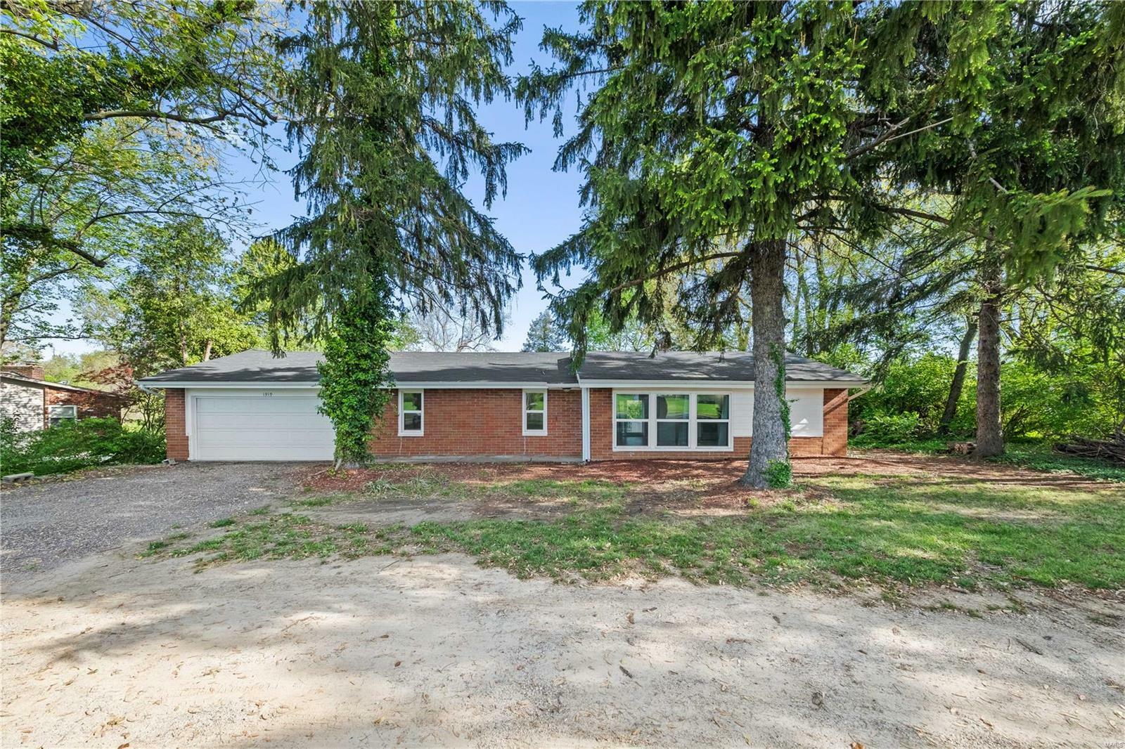Property Photo: 1919 Parker Road MO 63138