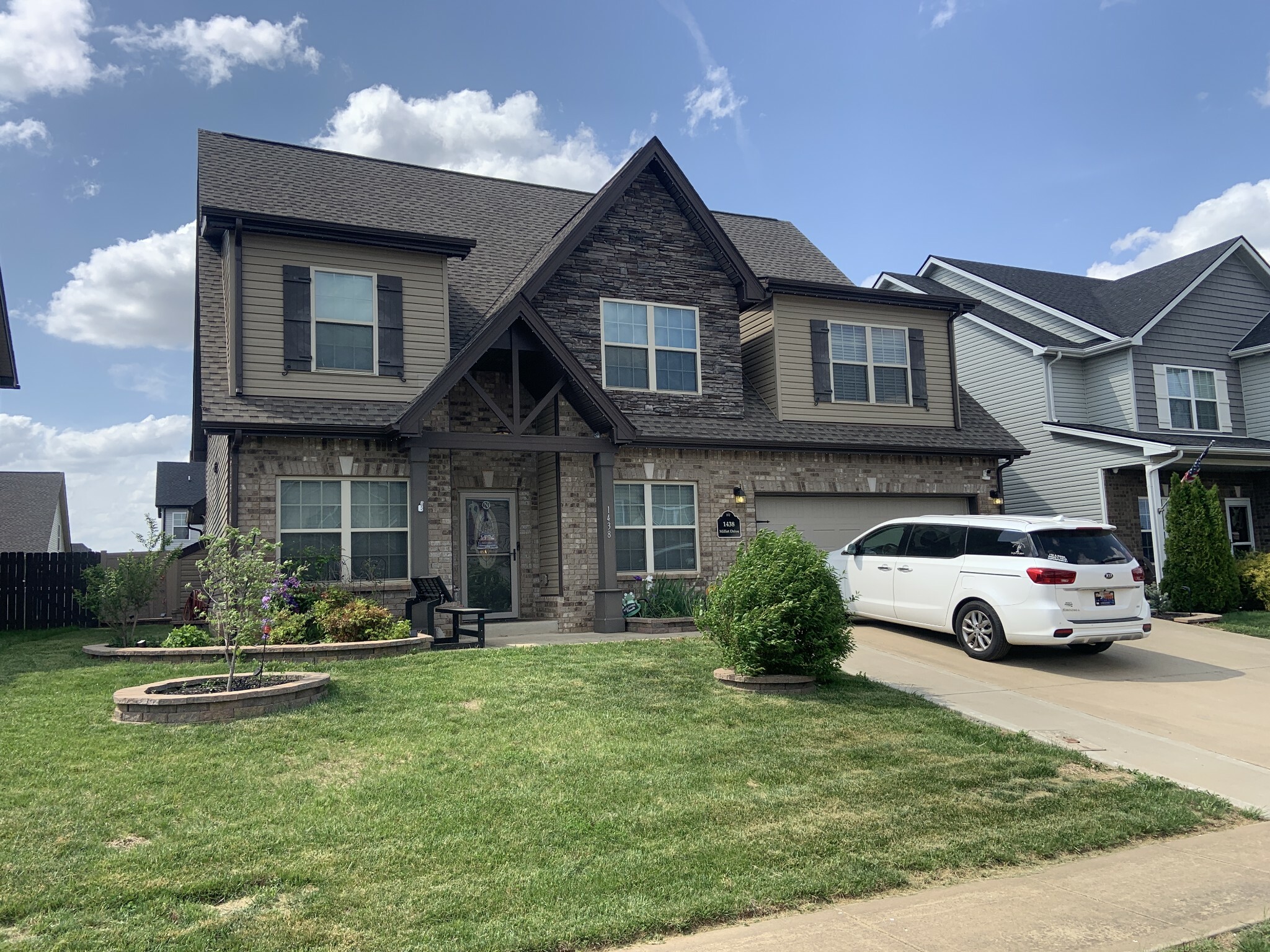 Property Photo: 1438 Millet Dr TN 37040