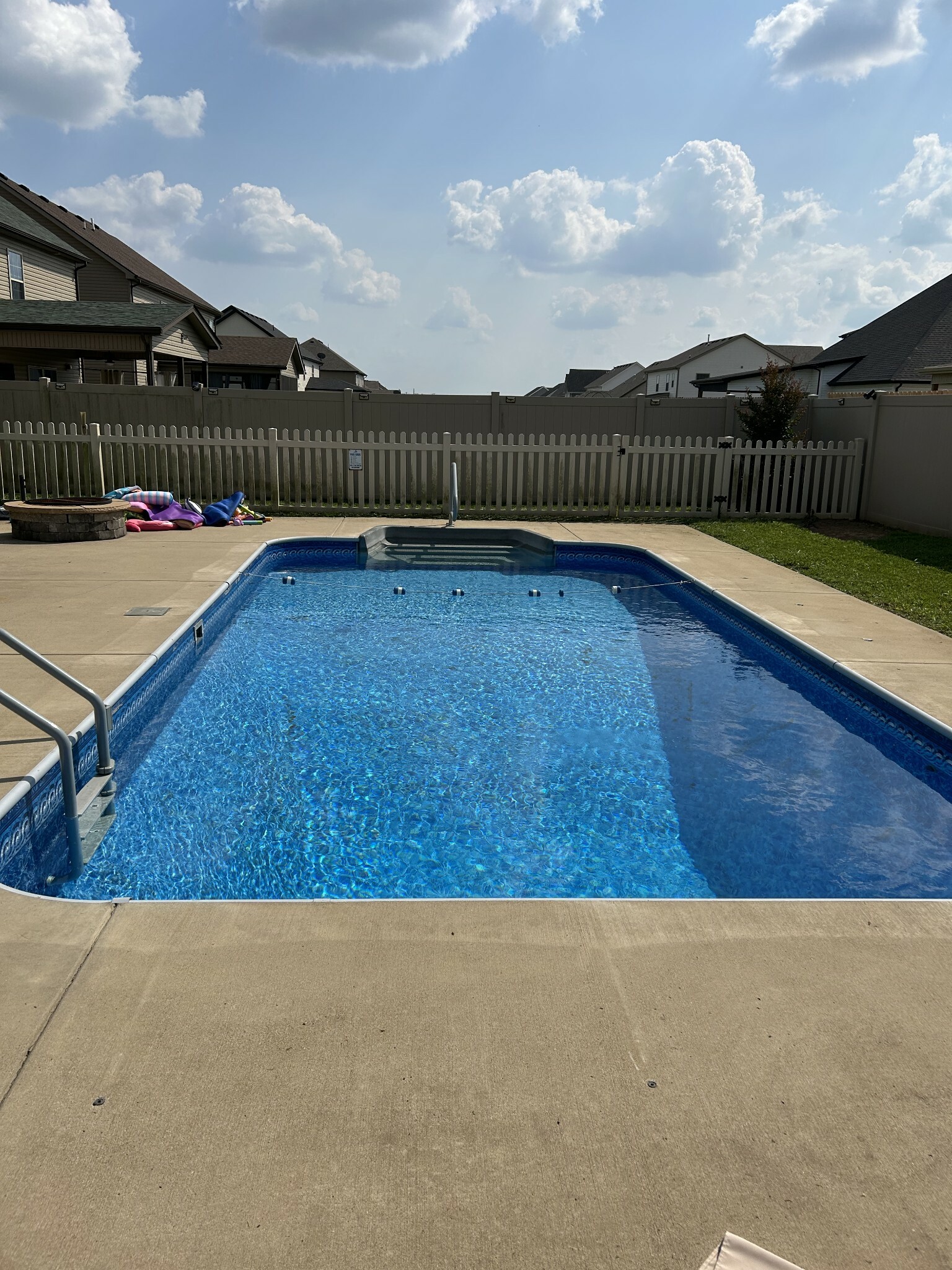 Property Photo: 1438 Millet Dr TN 37040