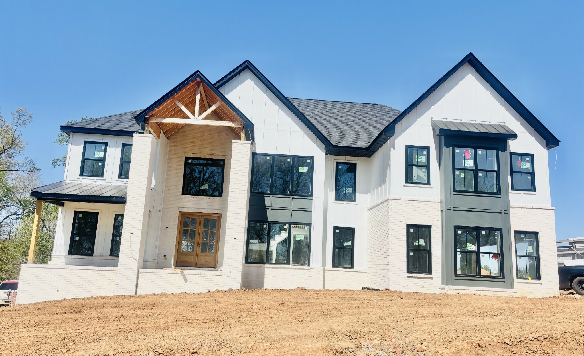 Property Photo: 827 Shady Bluff Trl TN 37043