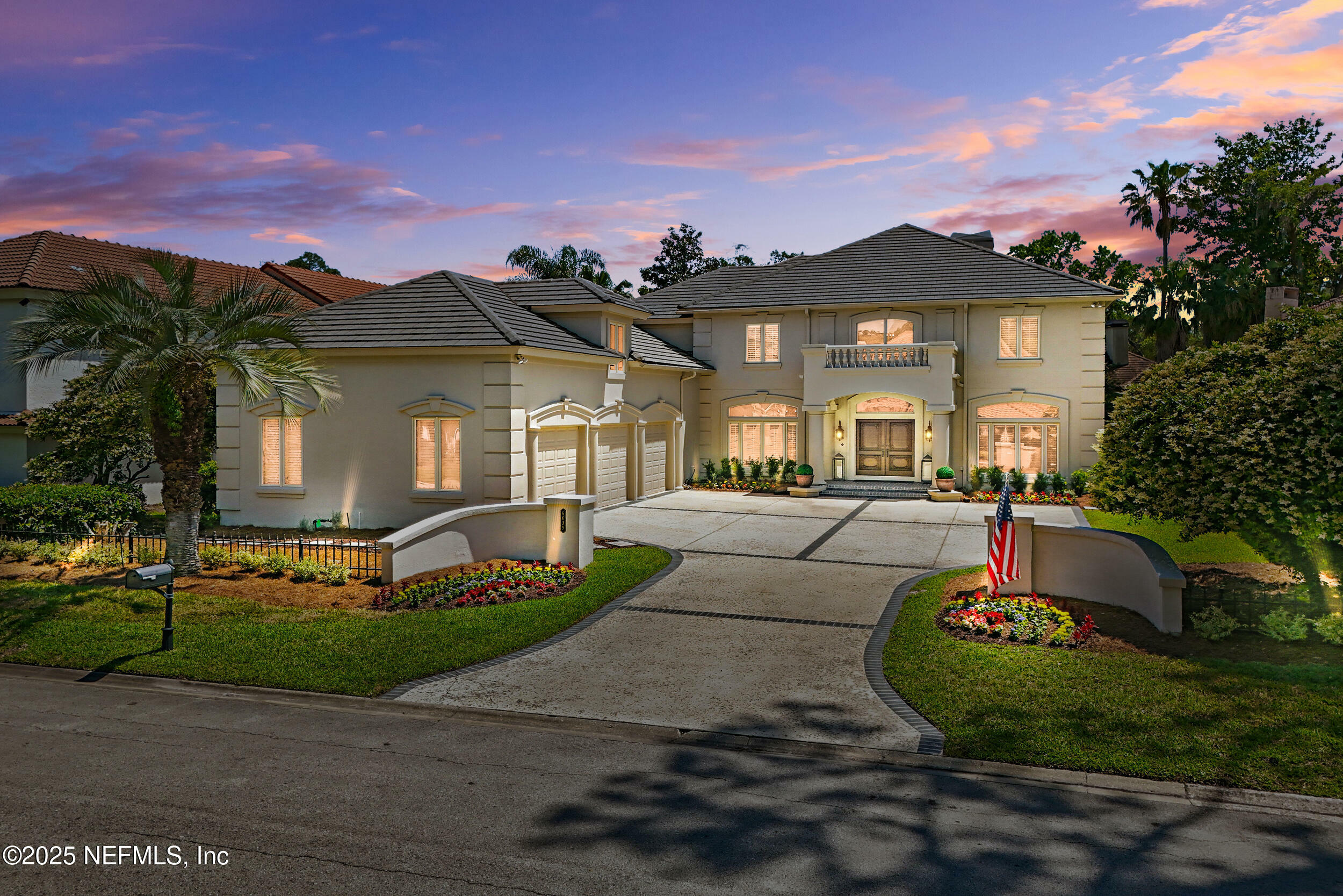 Property Photo:  6639 Epping Forest Way N  FL 32217 