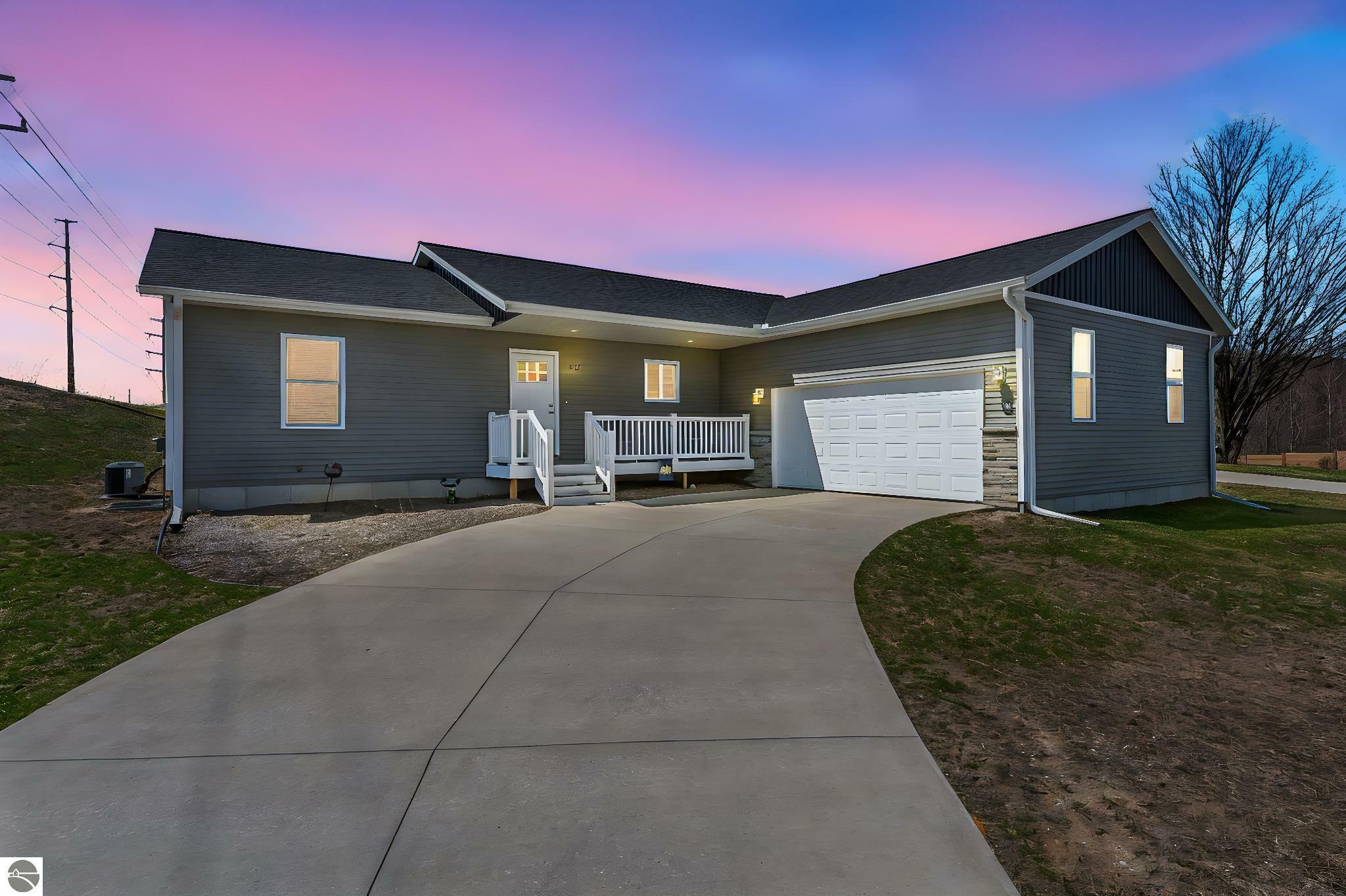837 Crest Court  Traverse City MI 49696 photo