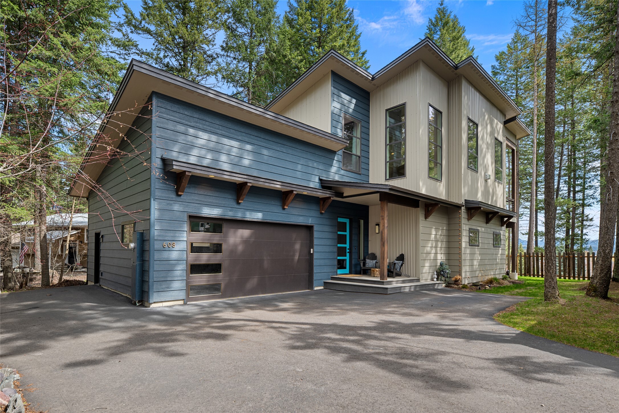 Property Photo: 608 Pine Place MT 59937