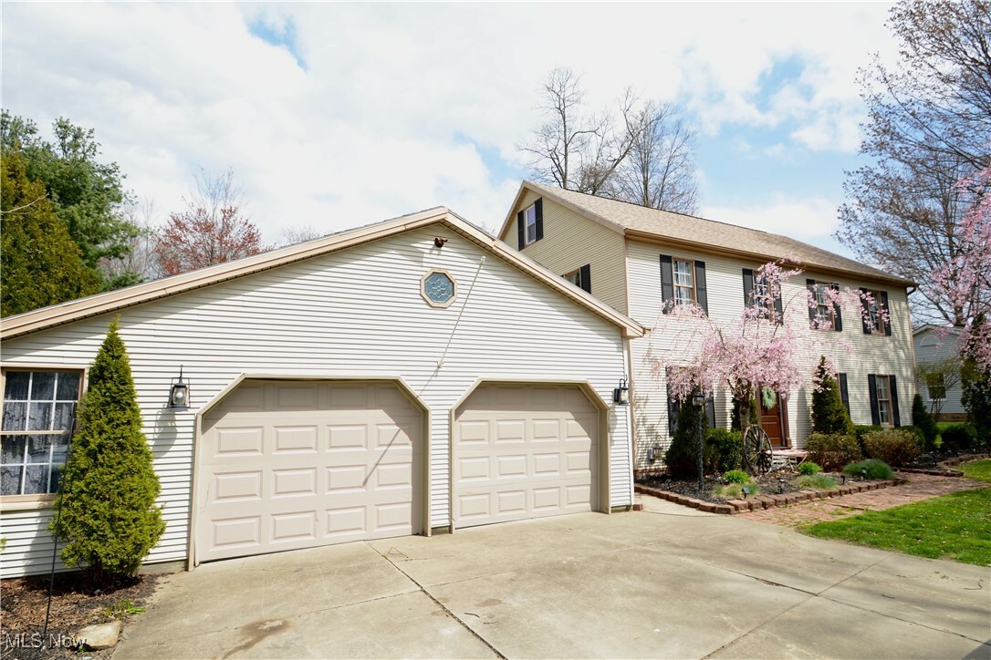 2041 Countryside  Salem OH 44460 photo