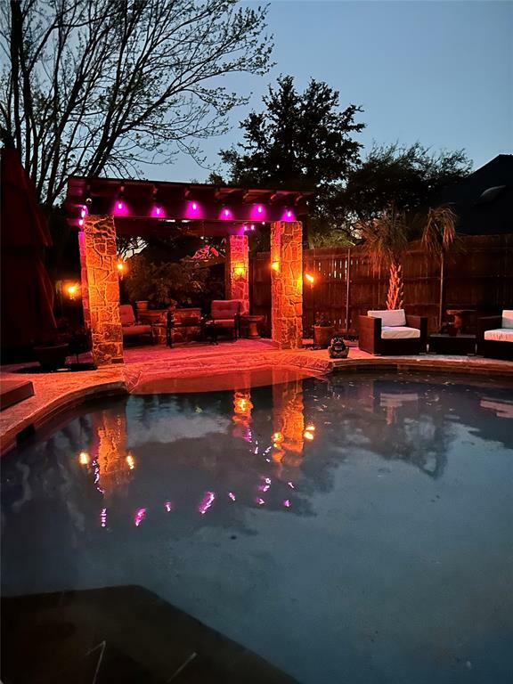 Property Photo: 5009 Ridgeview Court TX 76180