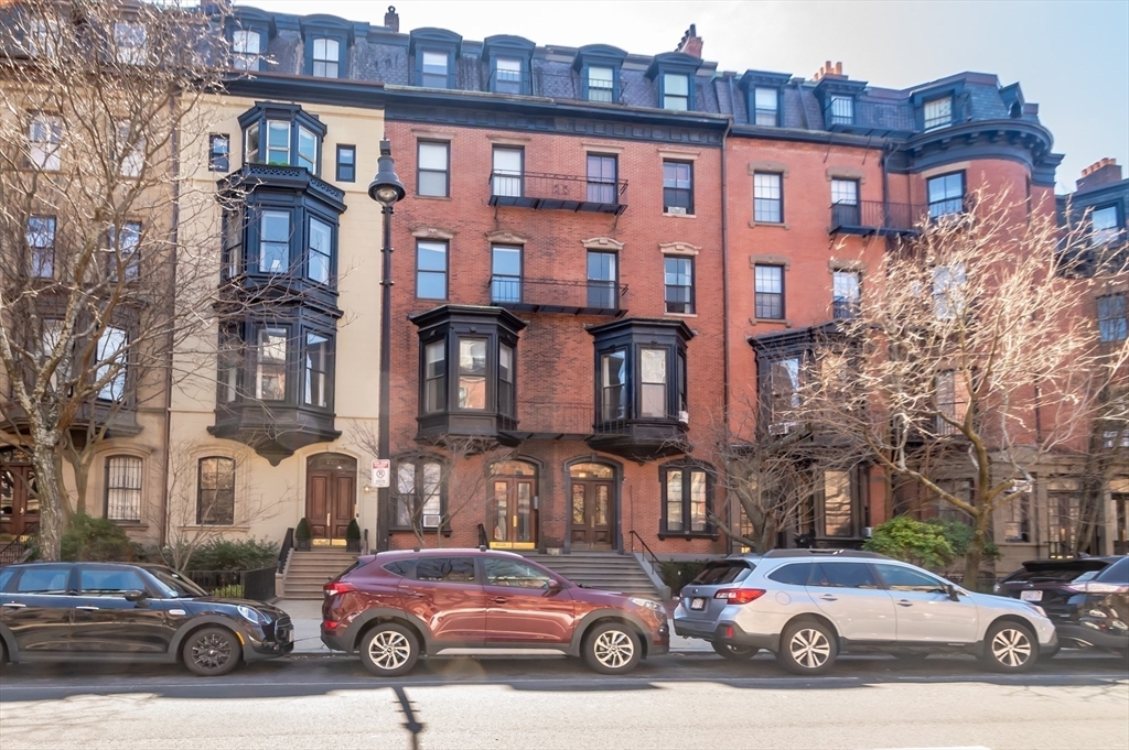 231 Beacon Street  Boston MA 02116 photo