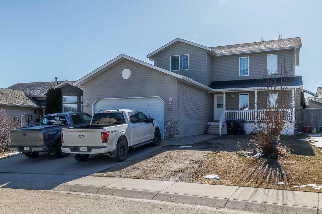 65 Fern Glade Crescent  Sylvan Lake AB T4S 1Z5 photo