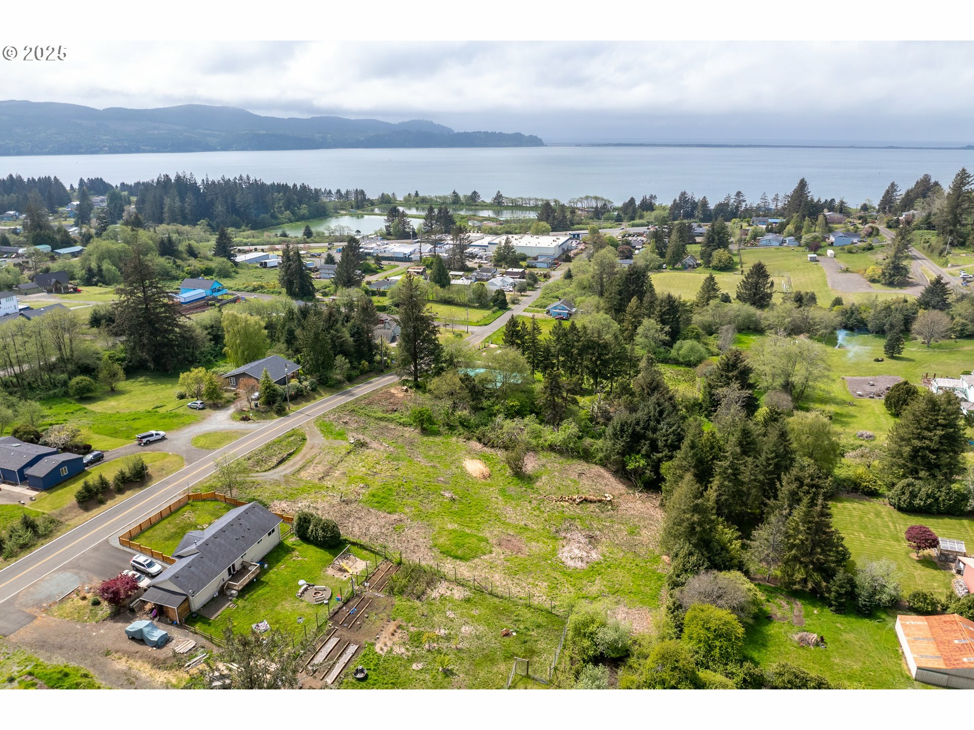 Property Photo: McCoy Ave 801 OR 97107