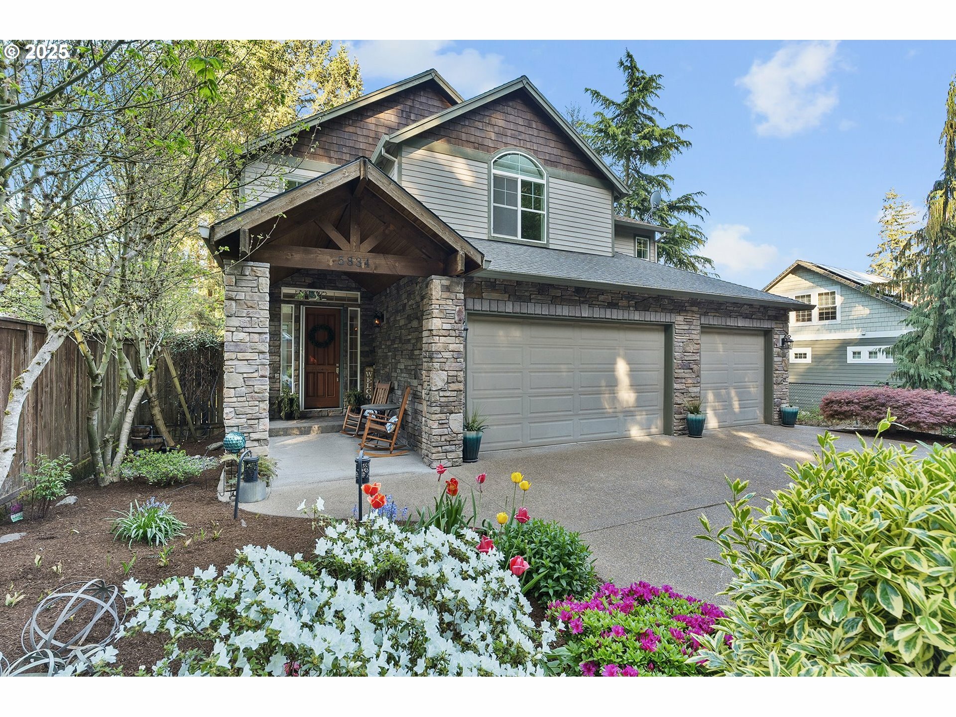 Property Photo: 5834 SE Oetkin Rd OR 97267