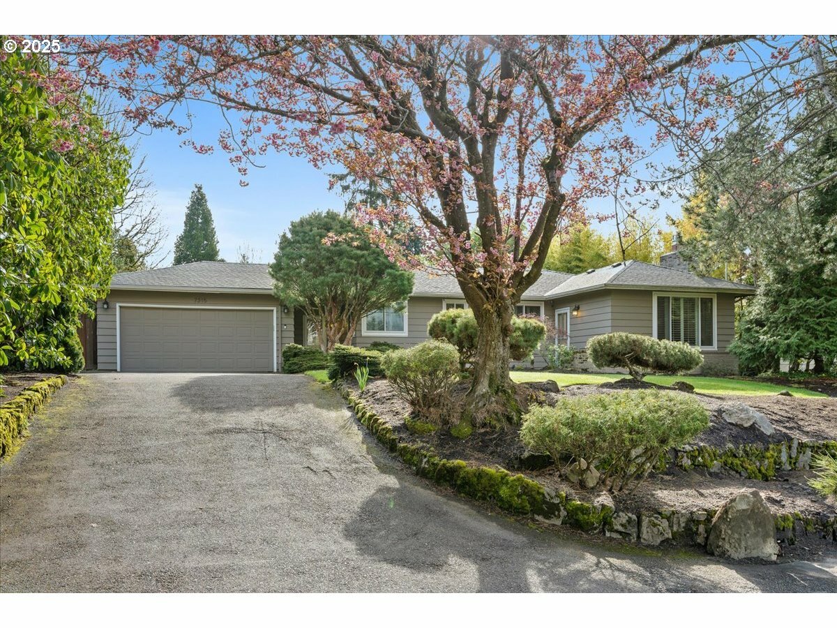 Property Photo: 7315 SW Sylvan Ct OR 97225