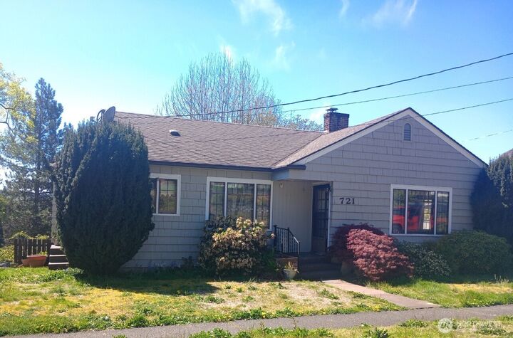 Property Photo: 721 SE Adams Avenue WA 98532