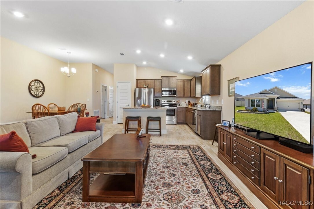 Property Photo: 571 W Twisted Oaks Drive FL 34465
