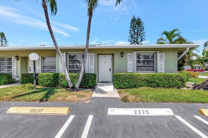 Property Photo:  2321 Croton Lane 100-D  FL 33445 