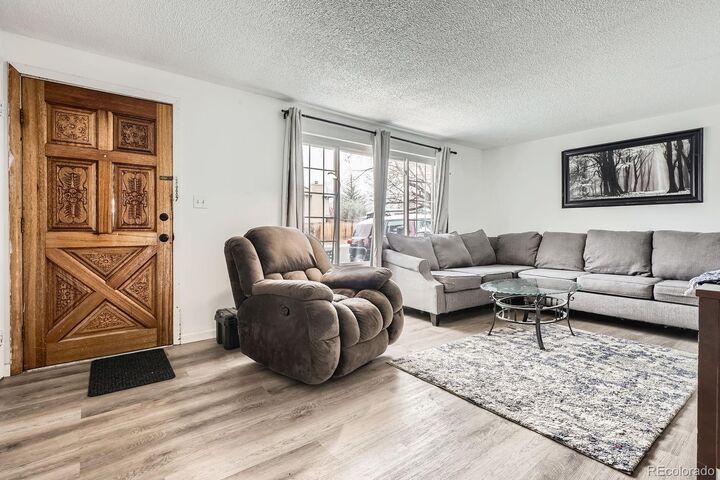 147 Dawson Place  Longmont CO 80504 photo