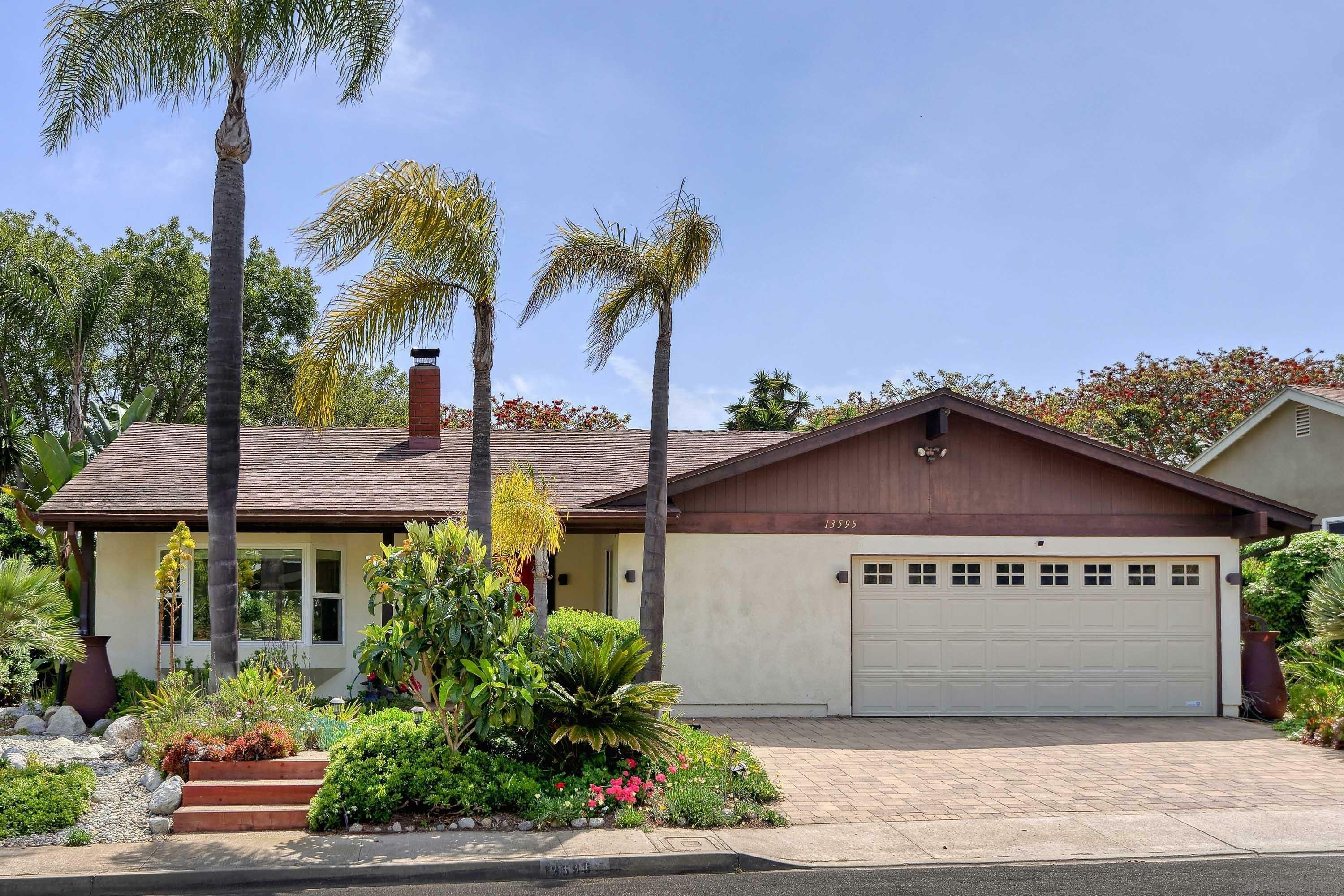 Property Photo: 13595 Calais Drive CA 92014