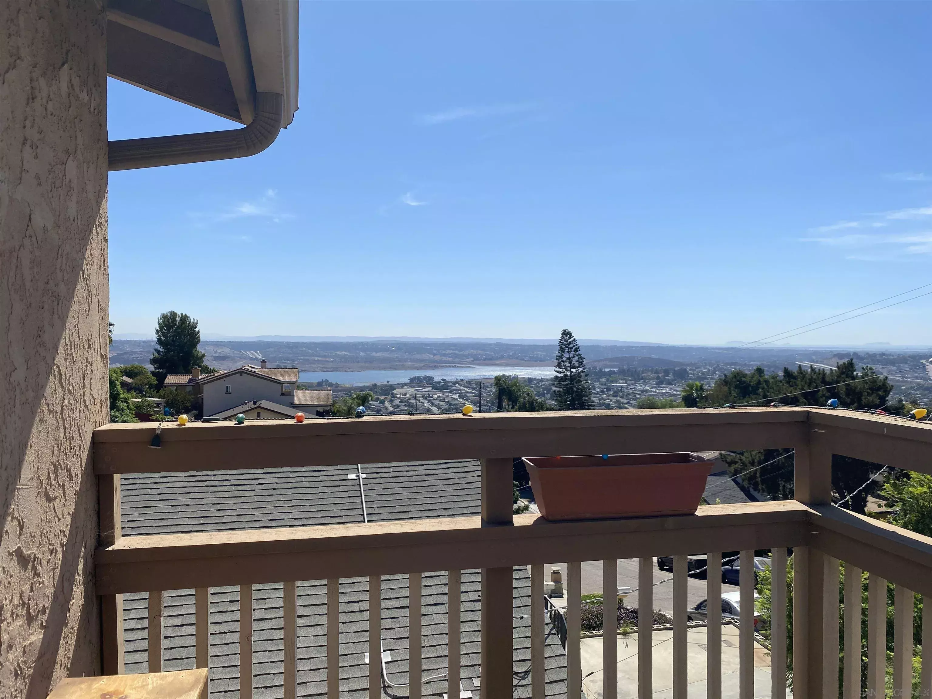 Property Photo: 1659 Portola Ave CA 91977