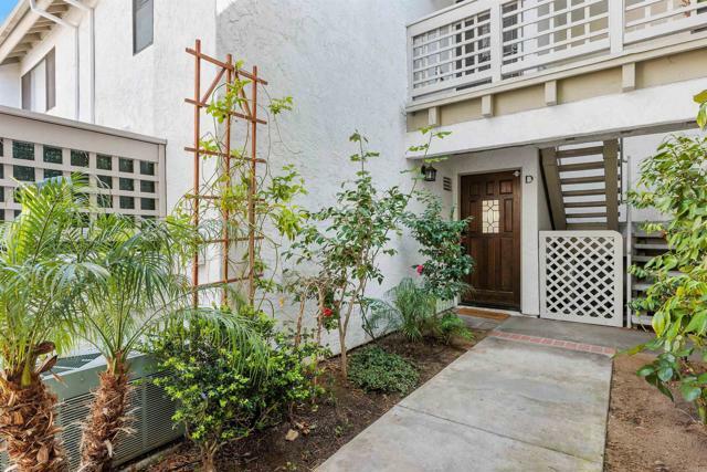 Property Photo: 532 Via De La Valle D CA 92075