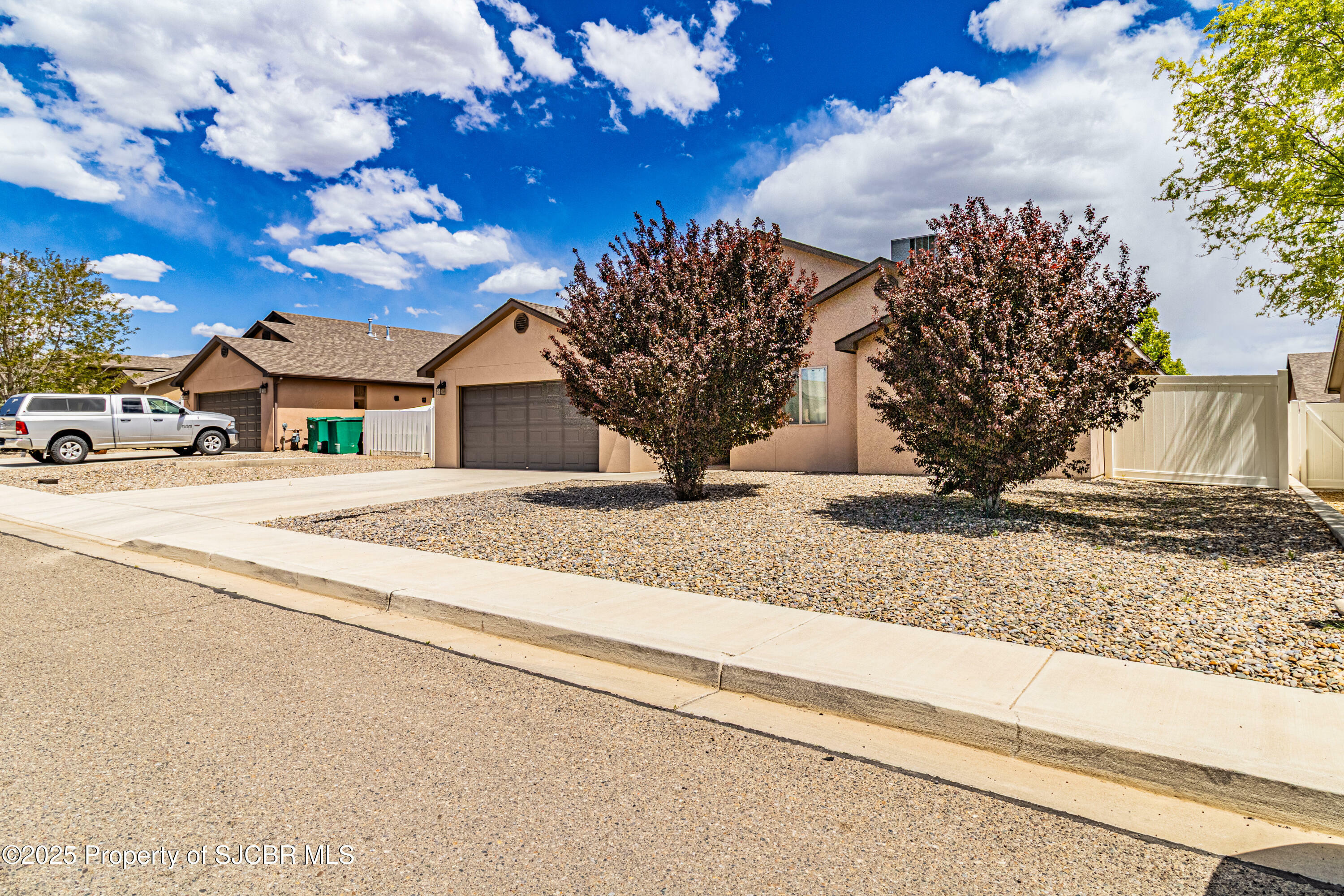 Property Photo: 718 Sable Street NM 87401