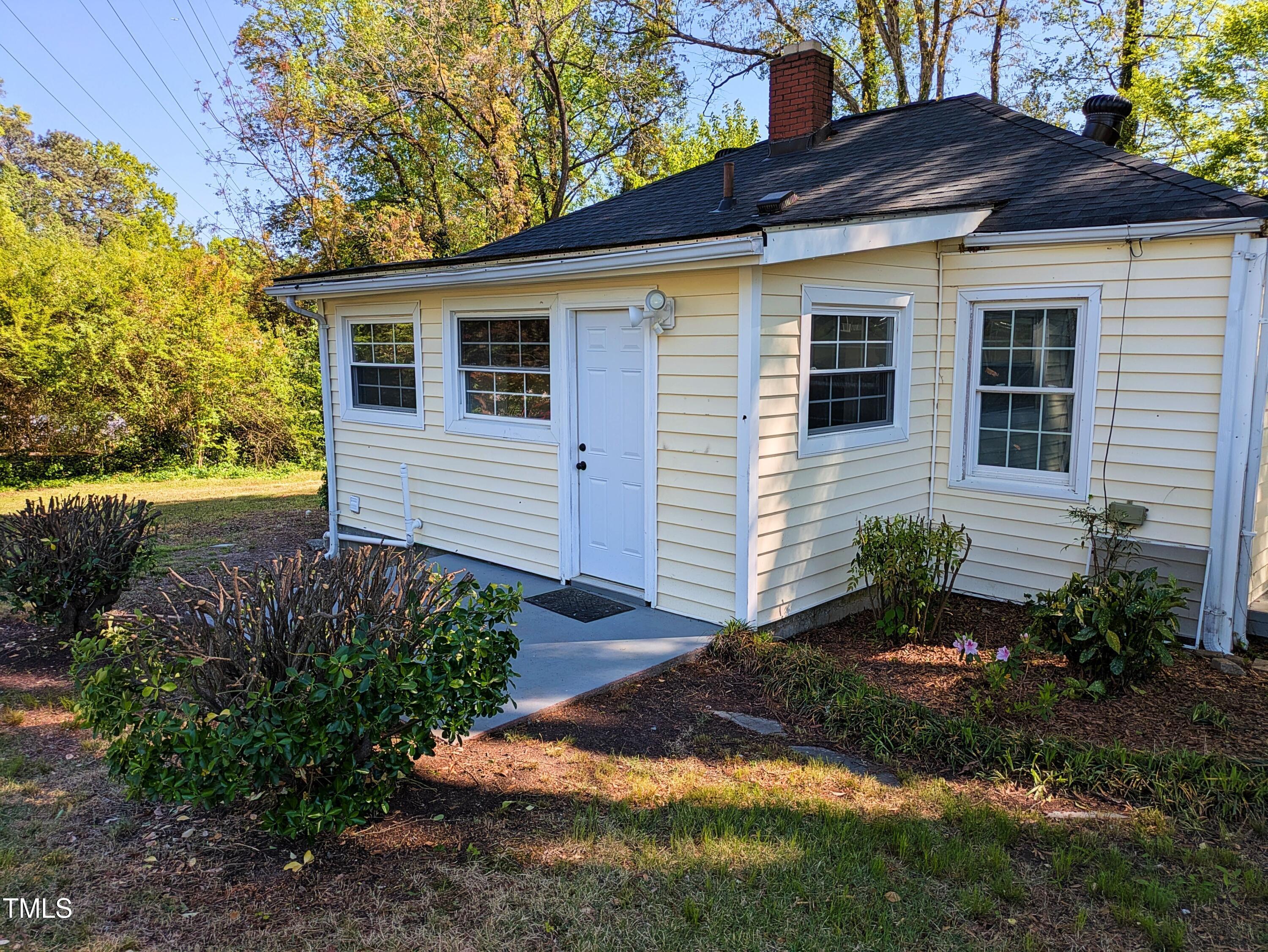 Property Photo:  1410 Braxton Street  NC 27701 