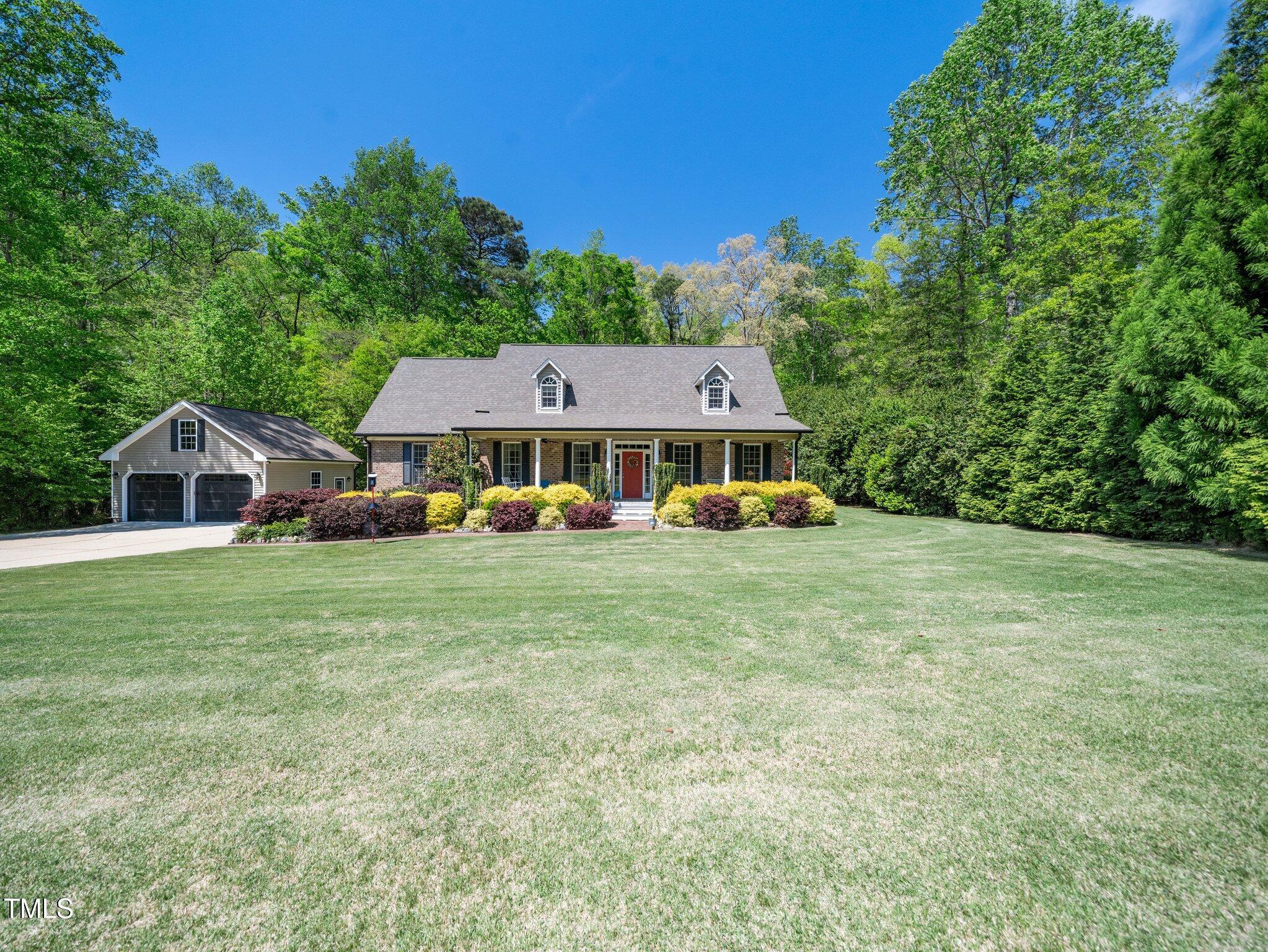 Property Photo: 936 Elbridge Drive NC 27603