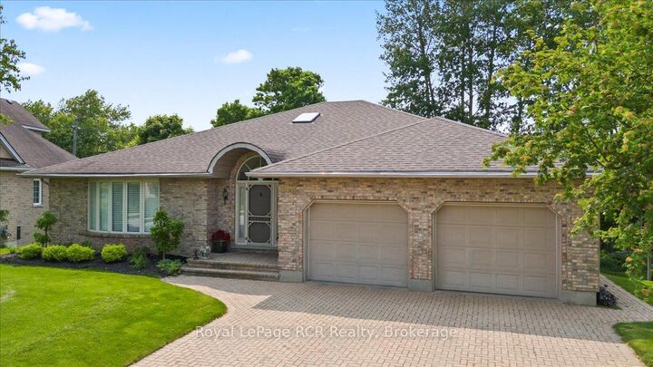 Property Photo: 284 2nd Avenue ON N4N 3S1