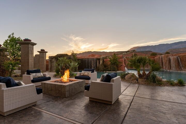 Property Photo: 931 N Bonanza Rd UT 84746