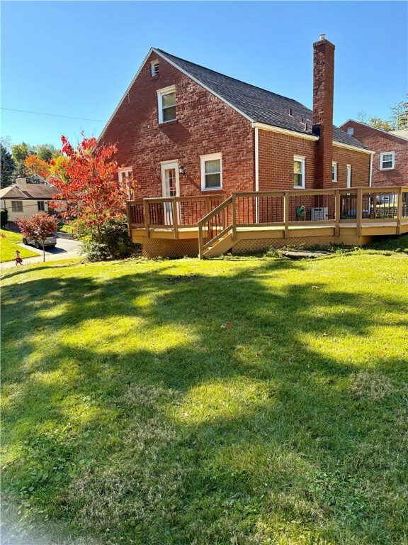 Property Photo: 4426 East Barlind Dr PA 15227