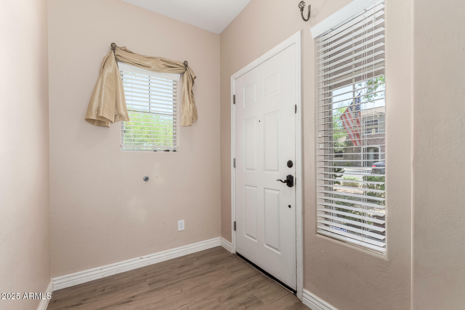 Property Photo: 3702 W McCauley Court AZ 85086