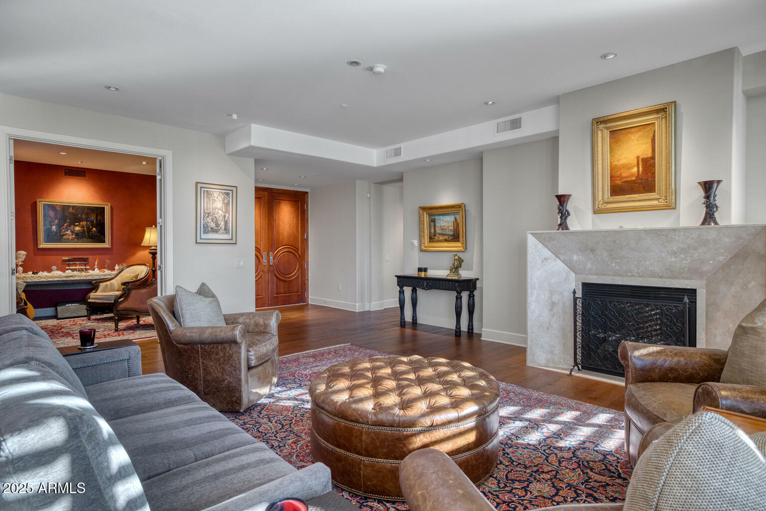 Property Photo: 2402 E Esplanade Lane 1101 AZ 85016